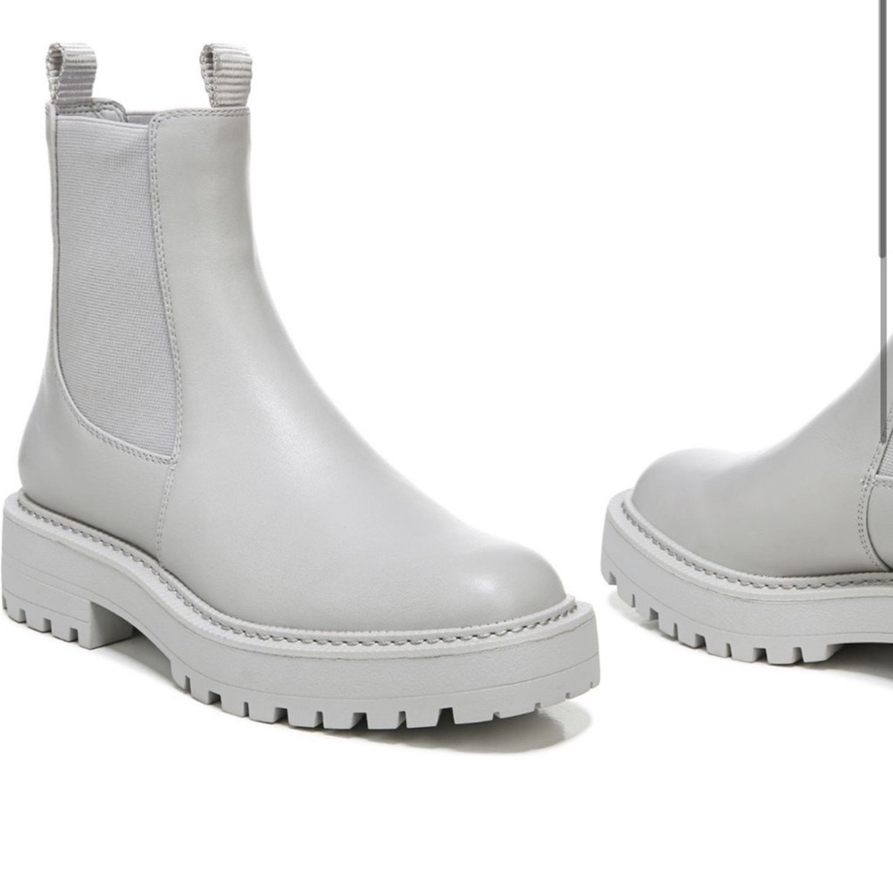 Sam Edelman Women's Laguna Leather Chelsea Boots in Pebble Grey